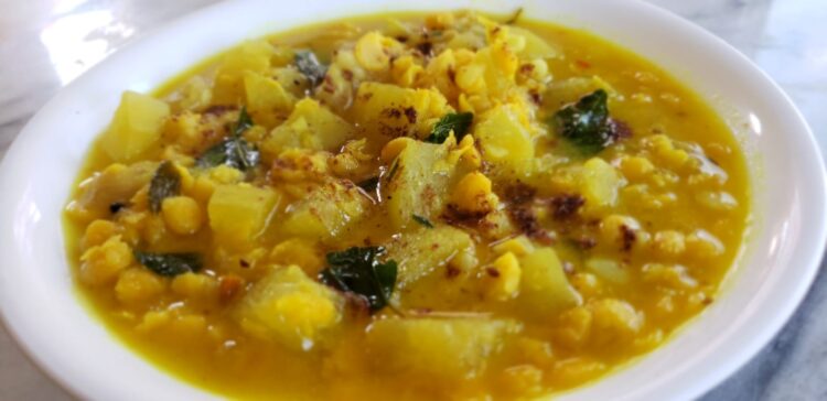 Lauki & Chana Dal (Split Chickpea Lentil & Gourd Soup)